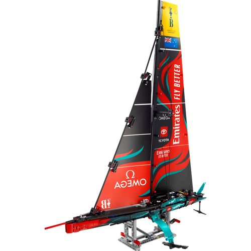 LEGO Technic - Iate Emirates Team New Zealand AC75